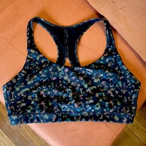 Athleta Sports Bra - XL (A-C)